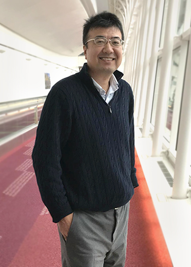 代表 梶山義夫